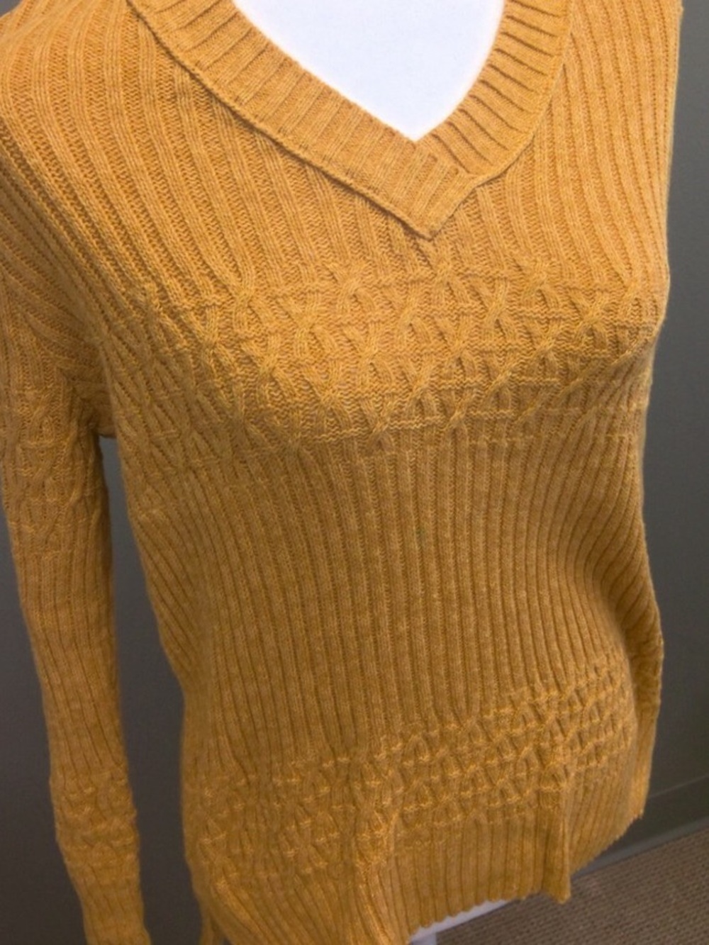 Universal Thread Women's V-Neck Ribbed Sweater in Mustard